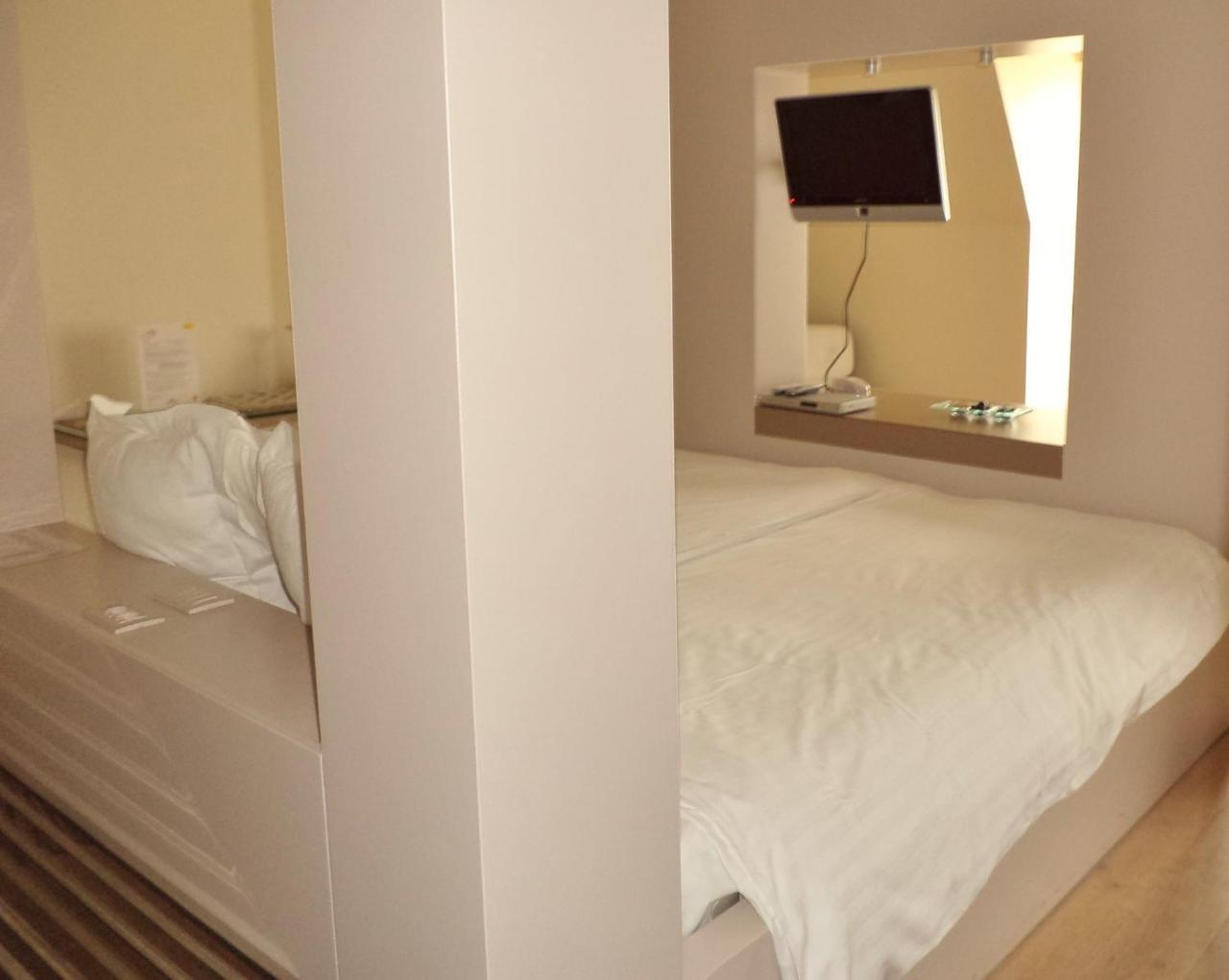 Hotel Recour Poperinge Eksteriør bilde